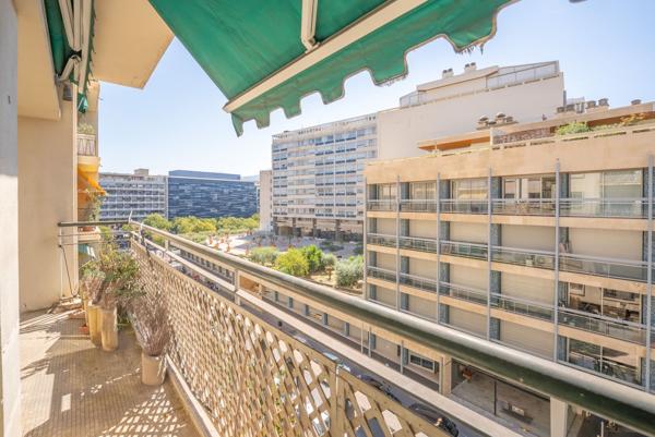 Location Appartement de luxe Marseille 8 4 Pièces 204 m²