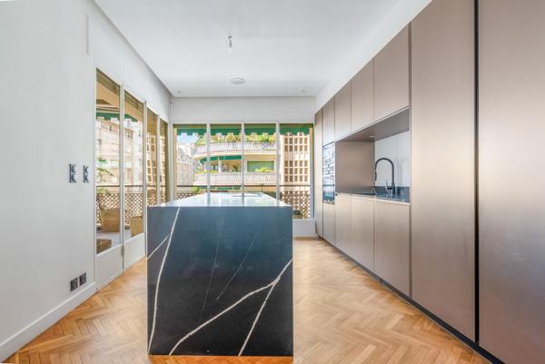 Location Appartement de luxe Marseille 8 4 Pièces 204 m²