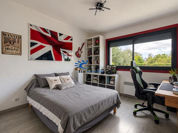 5 MIN D'AIGREFEUILLE D'AUNIS, MAISON 212 M² 6 CHAMBRES PISCINE ET JARDIN Aigrefeuille d aunis