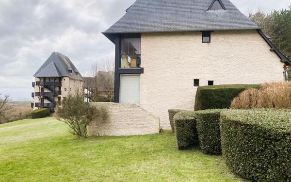 Appartement à vendre    4 pièces • 102,21 m2 Tourgéville