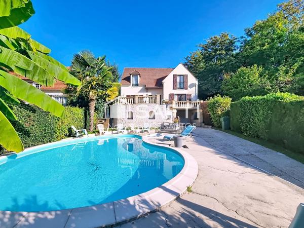Maison familiale 5 chambres avec piscine – Cadre paisible et verdoyant