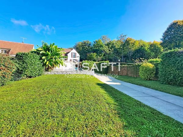 Maison familiale 5 chambres avec piscine – Cadre paisible et verdoyant