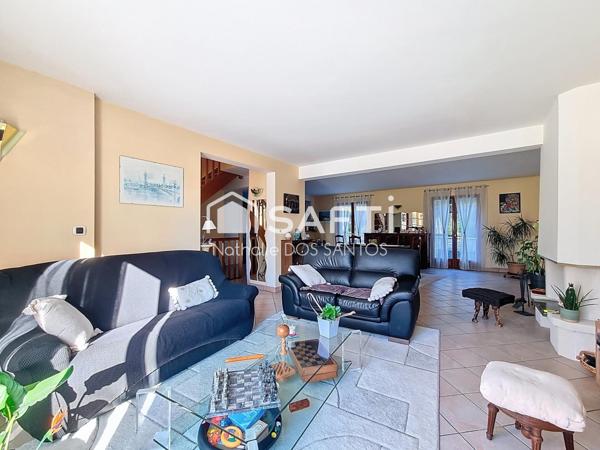 Maison familiale 5 chambres avec piscine – Cadre paisible et verdoyant