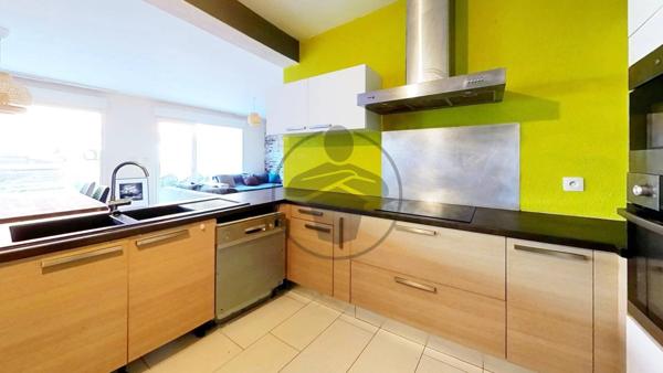 Vente                                                      Appartement
                        
                     5 pièces                      105 m2                     à Malling