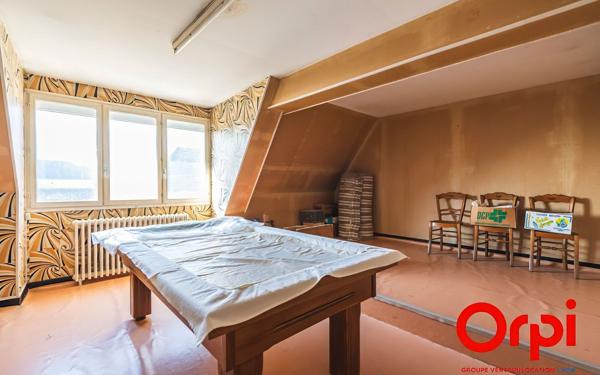 Maison à vendre    6 pièces •  Crécy-sur-Serre