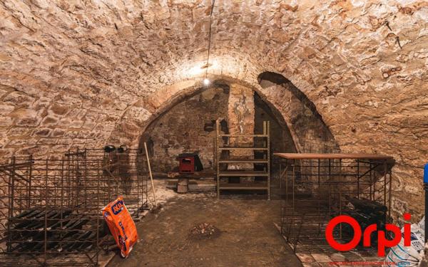 Maison à vendre    6 pièces •  Crécy-sur-Serre