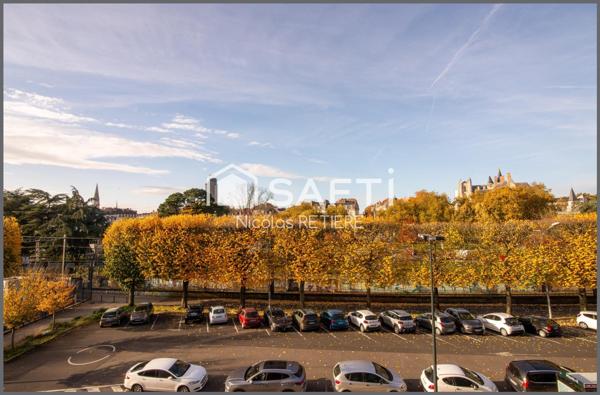 Nantes Centre appartement T3 80 m2 +parking