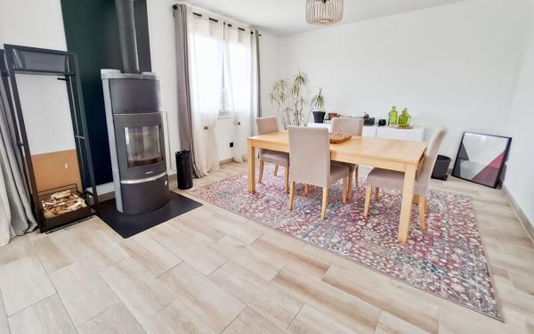 Maison à vendre    5 pièces •  Pompignan