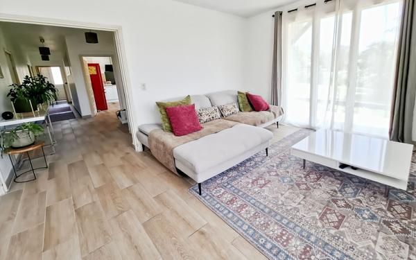 Maison à vendre    5 pièces •  Pompignan