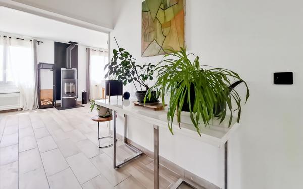 Maison à vendre    5 pièces •  Pompignan