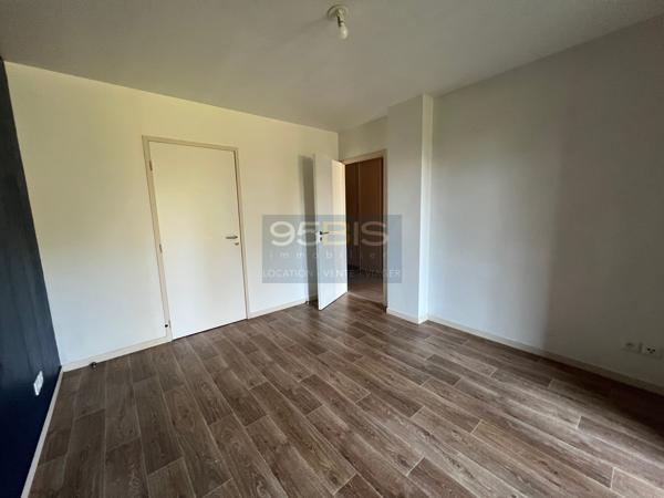 Collonges au mont d'or T2 de 45 m2 , garage, cave, terrasse rdc