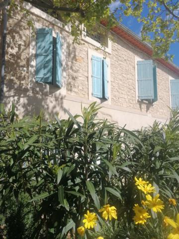 PEYRIAC DE MER /  EXCLUSIVITE Ensemble immobilier au centre du village
