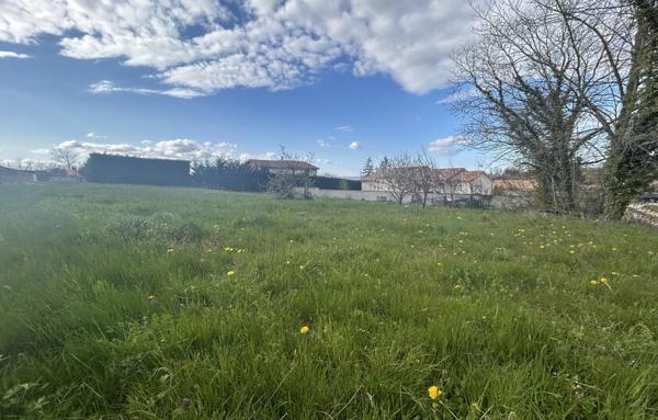 Terrain à Batir de 1 103 m²