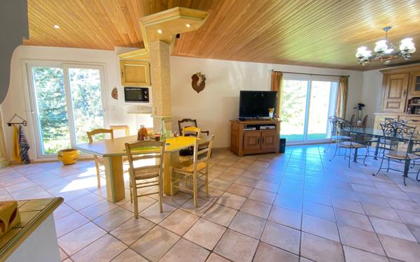 Maison à vendre    4 pièces • 125 m2 Montjay