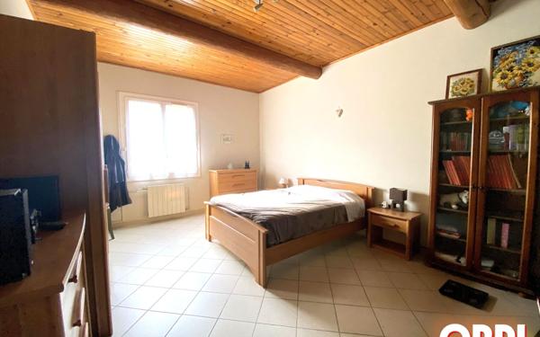 Maison à vendre    4 pièces •  Monteux