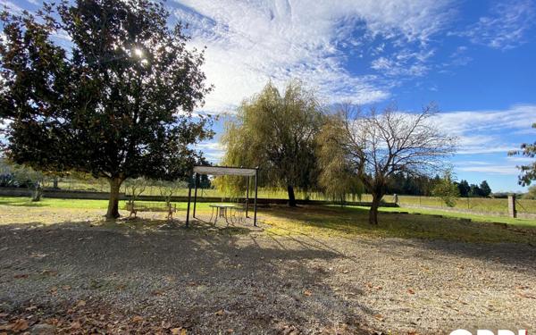 Maison à vendre    4 pièces •  Monteux