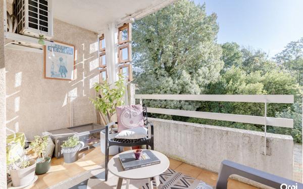 Appartement à vendre    3 pièces • 69,17 m2 Marseille 9