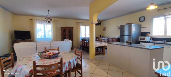 Maison à vendre 7 pièces 171 m² Saint-Julien-les-Rosiers