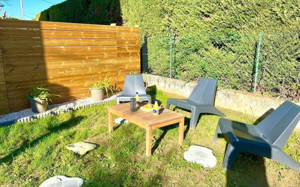 Immeuble à vendre    7 pièces •  Launaguet