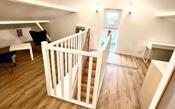 Immeuble à vendre    7 pièces •  Launaguet
