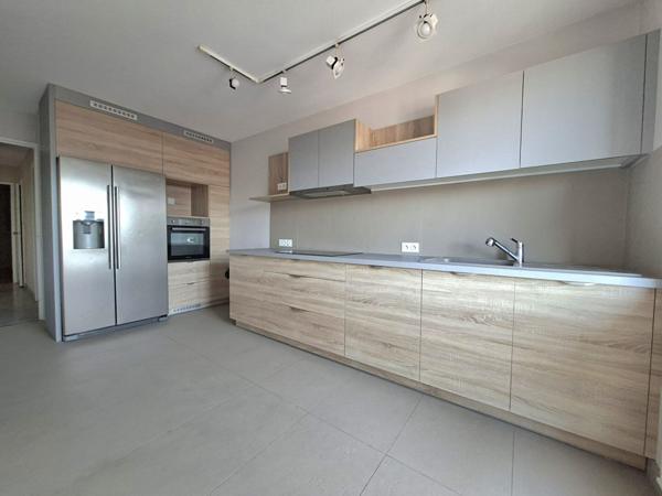 Appartement Saint Etienne Cours Fauriel 4 pièce(s) 90.29m2