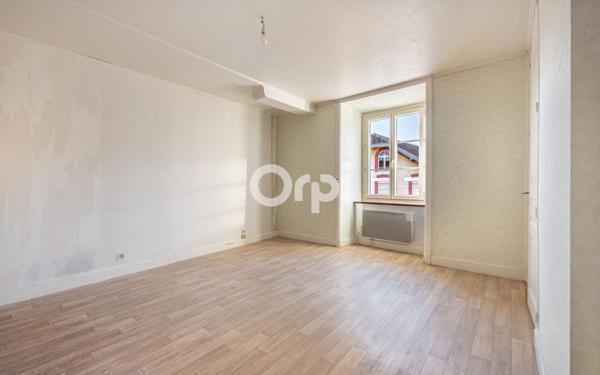 Maison à vendre    3 pièces • 139 m2 Séreilhac