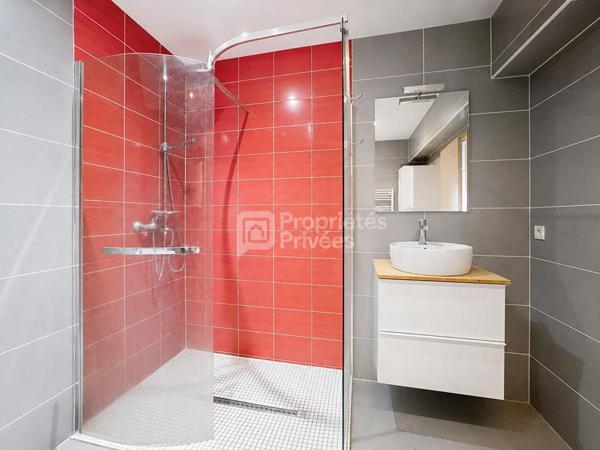 MAISON DE 110 M² AVEC 3 CHAMBRES, GRAND GARAGE ET JARDIN CLOS A ROMBAS