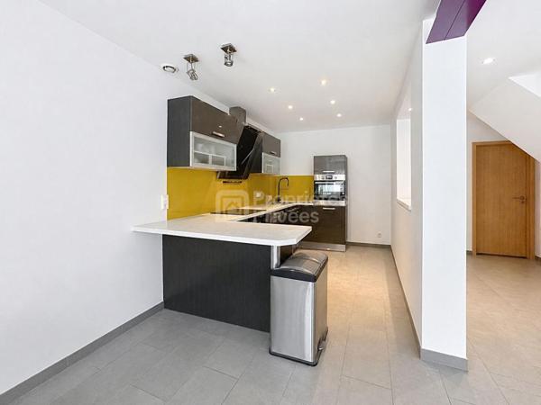 MAISON DE 110 M² AVEC 3 CHAMBRES, GRAND GARAGE ET JARDIN CLOS A ROMBAS