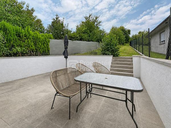 MAISON DE 110 M² AVEC 3 CHAMBRES, GRAND GARAGE ET JARDIN CLOS A ROMBAS