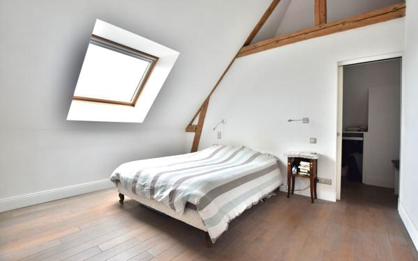 Maison à vendre    4 pièces • 135,25 m2 Saint-Ouen