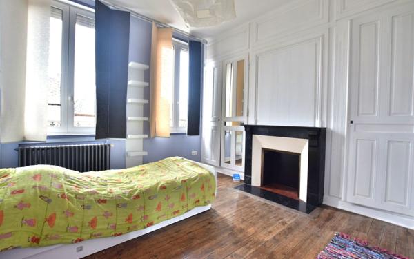 Maison à vendre    4 pièces • 135,25 m2 Saint-Ouen