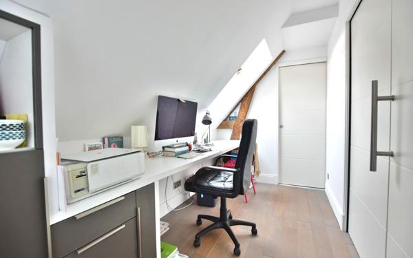 Maison à vendre    4 pièces • 135,25 m2 Saint-Ouen