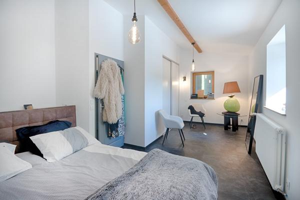 Romans-sur-Isère (26100) Bastide de Grand Standing : Un Écrin de Luxe et de Confort , une rénovation exceptionnelle et qualitative.