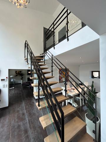 Romans-sur-Isère (26100) Bastide de Grand Standing : Un Écrin de Luxe et de Confort , une rénovation exceptionnelle et qualitative.