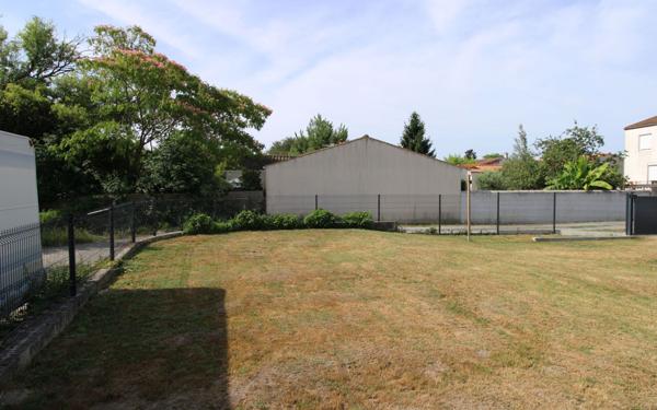 Terrain à vendre    Nancras