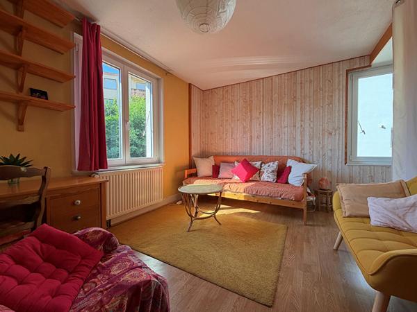 Maison 5 pièces 102m² avec espace extérieur au bord de l'eau