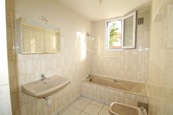 CHOLET, jolie maison plain pied 73m2 avec jardin