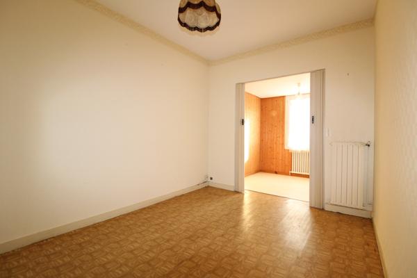 CHOLET, jolie maison plain pied 73m2 avec jardin