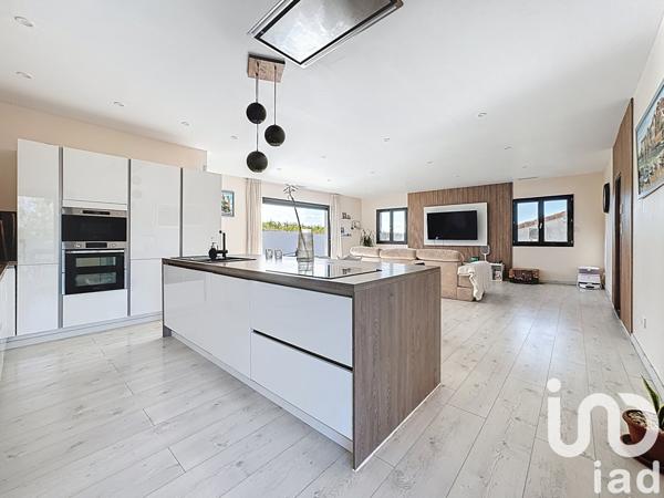 Maison à vendre 8 pièces 222 m² Cazilhac