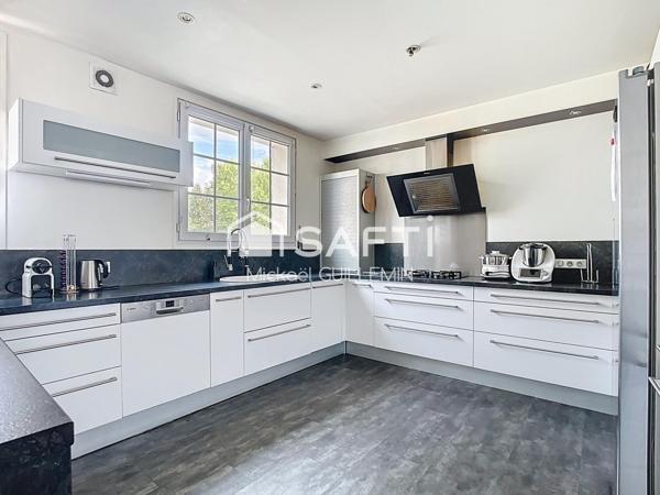 Proche gare RER D (et Futur M° ligne 15)