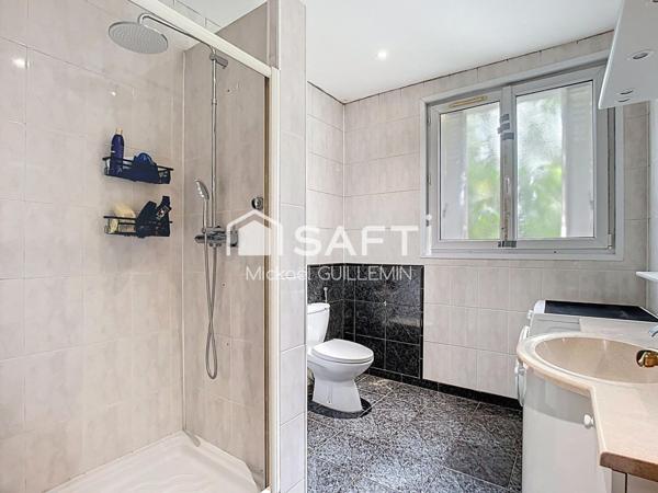 Proche gare RER D (et Futur M° ligne 15)