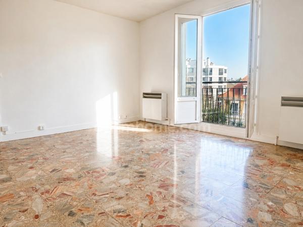 Appartement à vendre 2 pièces SAINT MAUR DES FOSSES (94)