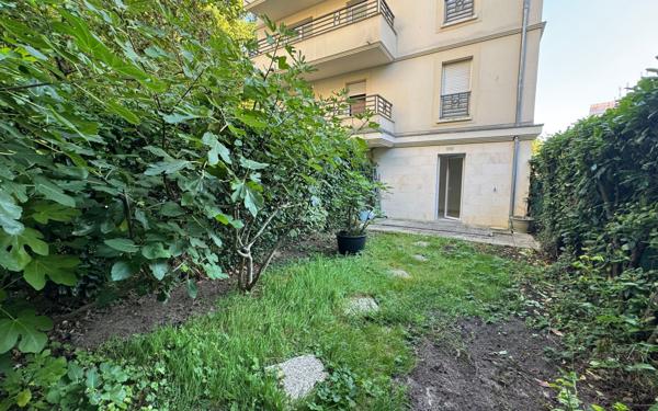 Appartement à vendre    2 pièces • 50,80 m2 Le Plessis-Trévise