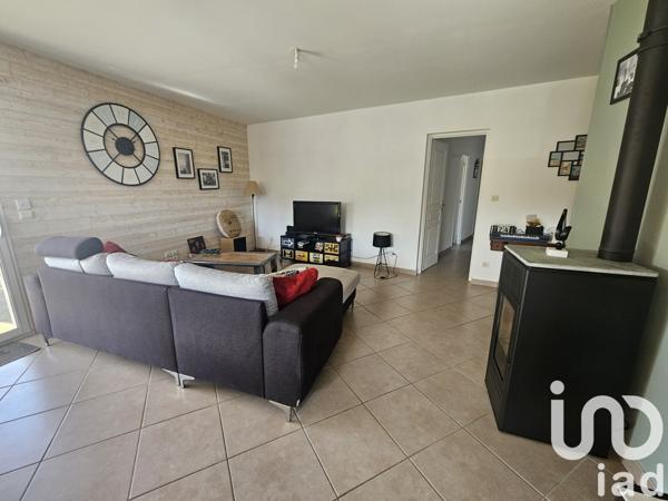 Maison à vendre 4 pièces 112 m² Roullet-Saint-Estèphe