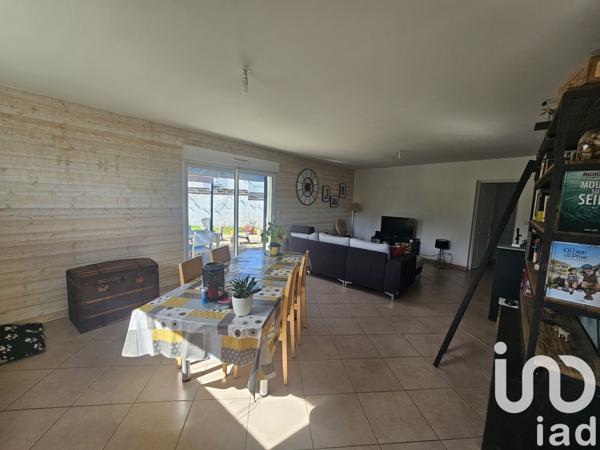 Maison à vendre 4 pièces 112 m² Roullet-Saint-Estèphe