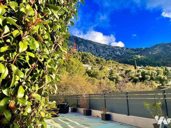 Castellar, villa de 5 pièces de 129 m² avec piscine, ver mer et montagnes 