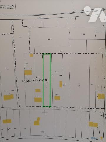 Orconte, belle parcelle de terrain à bâtir de forme plane