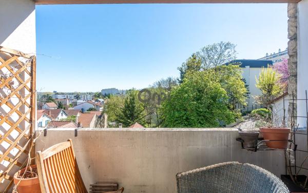 Appartement à vendre    4 pièces • 115,14 m2 Joinville-le-Pont