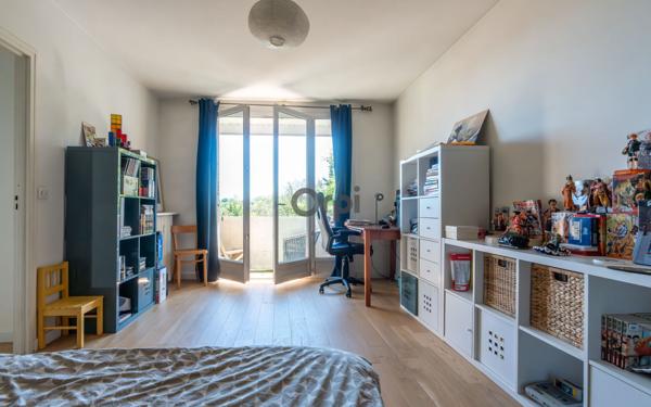 Appartement à vendre    4 pièces • 115,14 m2 Joinville-le-Pont