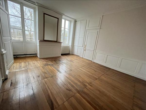 Maison à vendre |  Issoudun |  6 pièces | 214 m²